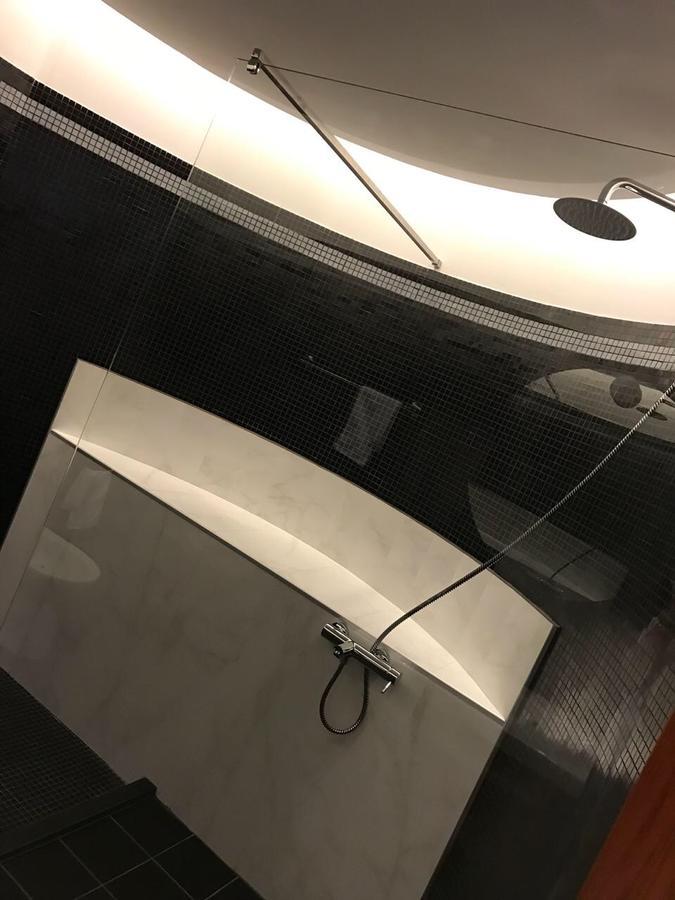 Icon Hotel Влёра Экстерьер фото