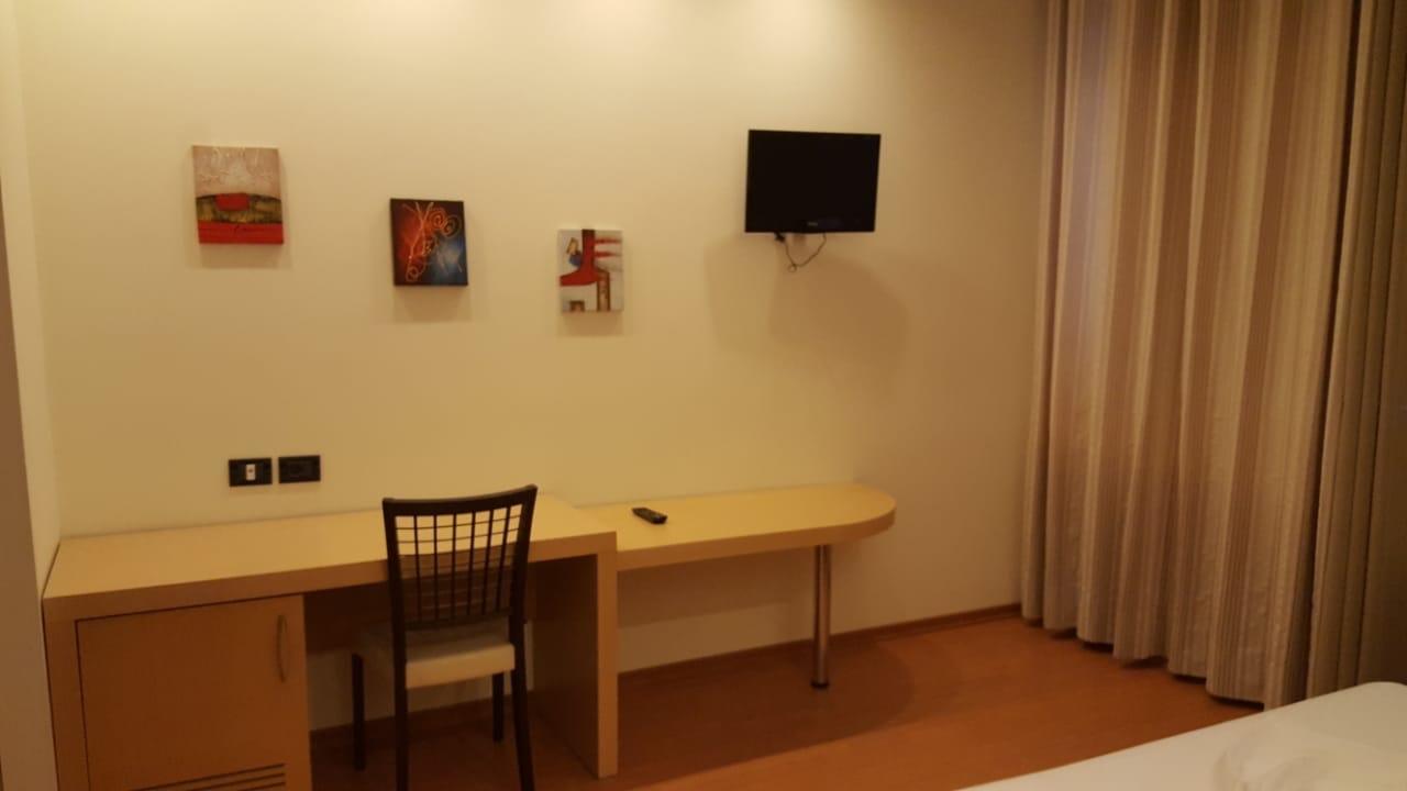Icon Hotel Влёра Экстерьер фото